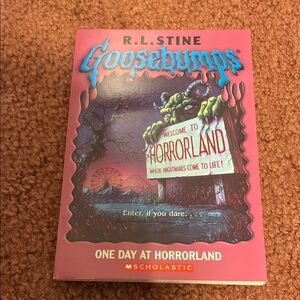 Scholastic Pink Adventure Board Game